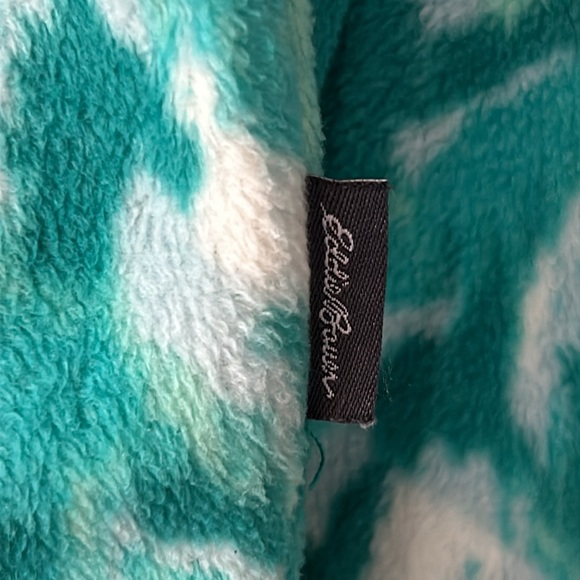 Eddie Bauer 1/2 Zip Recycled Fleece Pullover Sea-foam Green White Abstract Print - Picture 6 of 15